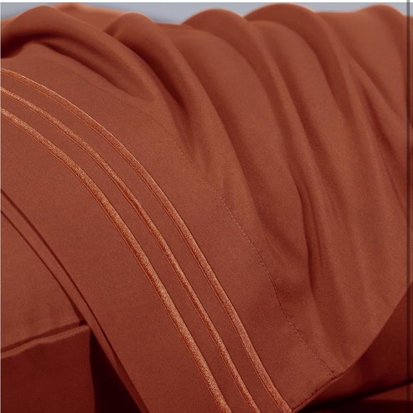 CozyLux Pillow Cases Queen Set of 2, size 20x30. Color - burnt orange.Brand new! - Picture 4 of 13